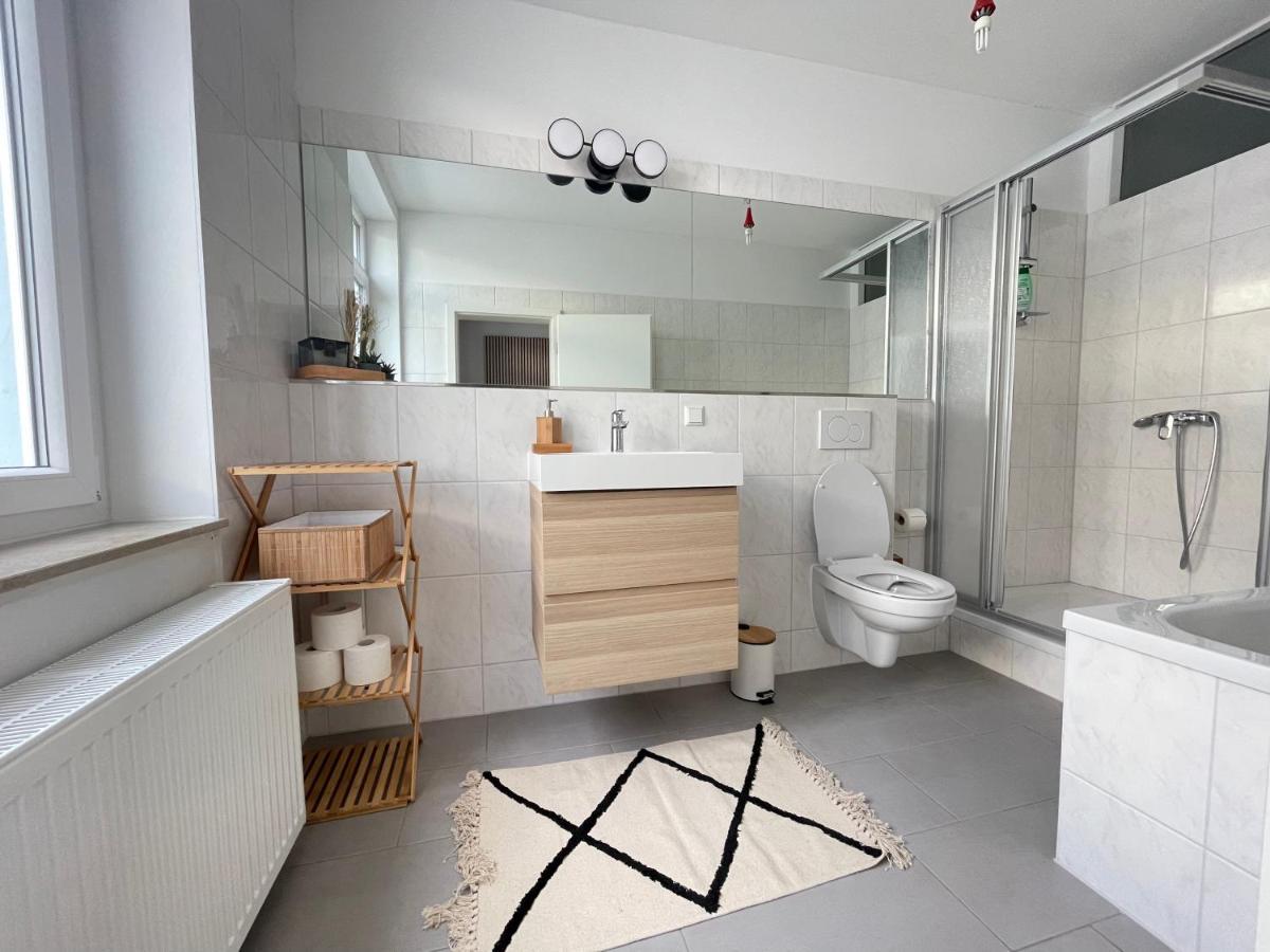 150Qm - 5 Rooms - Free Parking - Mallibase Apartments Hanóver Exterior foto